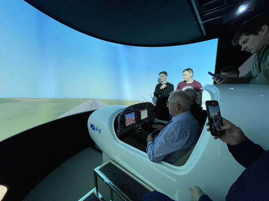 An international aviation school adopts the CnTech CNFSimulator.FTD.DA42 level five trainer